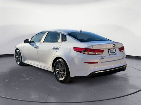 Used 2020 Kia Optima LX image 4