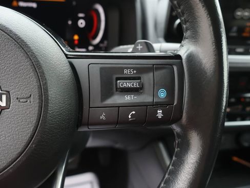 Used 2023 Nissan Rogue Platinum w/ Platinum Premium Package image 25