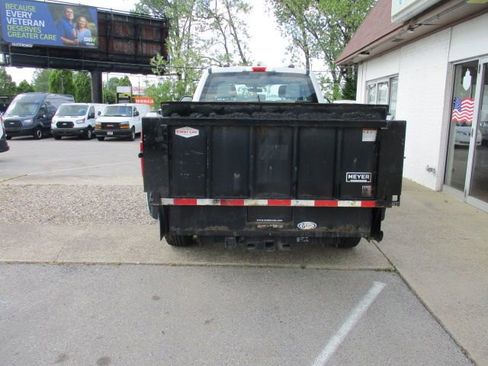 Used 2022 Ford F250 XL w/ Power Equipment Group RWD image 7