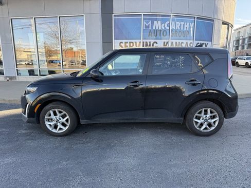 Used 2024 Kia Soul LX w/ Option Group 015 image 9