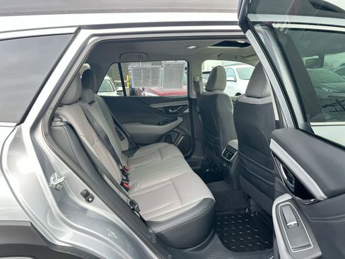 Certified 2025 Subaru Outback Limited image 26