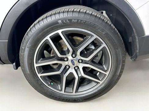 Used 2016 Ford Explorer Sport w/ Equipment Group 401A image 8