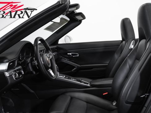 Used 2017 Porsche 911 Carrera RWD image 31