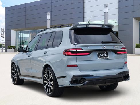 Used 2023 BMW X7 M60i w/ Executive Package image 4