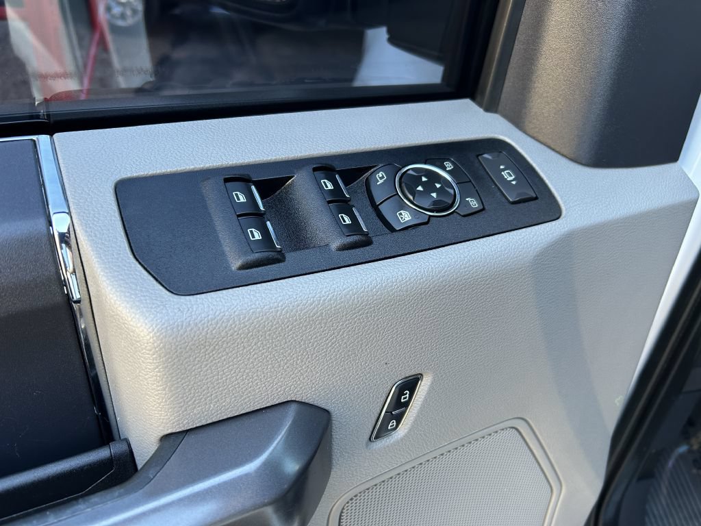 Used 2022 Ford F250 XLT w/ XLT Value Package AWD/4WD image 4