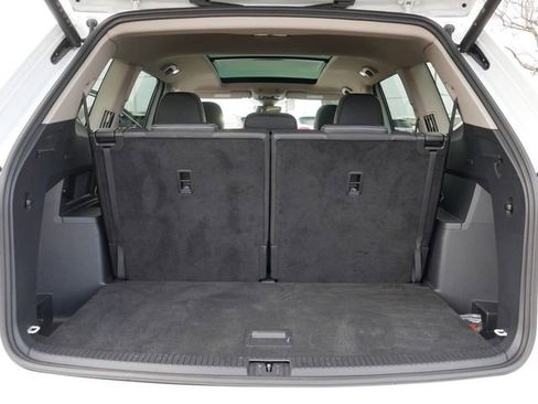 Certified 2025 Volkswagen Atlas SE w/ Panoramic Sunroof Package AWD/4WD image 19