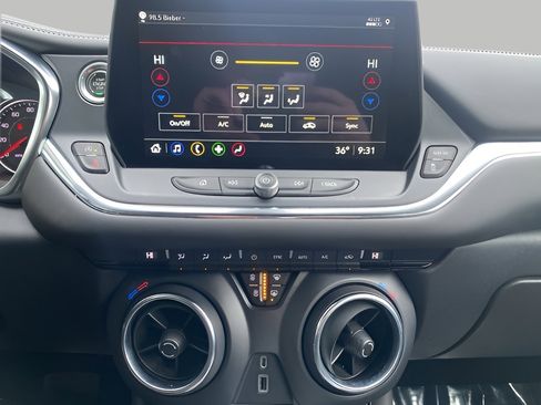 Used 2023 Chevrolet Blazer LT w/ Driver Confidence Package image 17