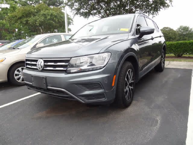 Used 2021 Volkswagen Tiguan SE AWD/4WD image 1