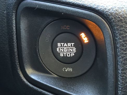 Used 2024 Jeep Wrangler Sport image 22