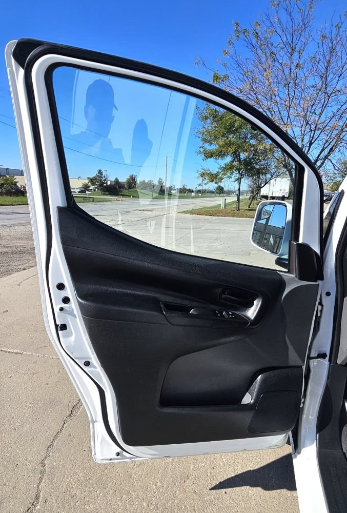 Used 2015 Chevrolet City Express LT w/ Appearance Package FWD image 12