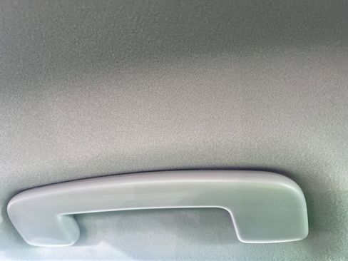 Used 2025 Nissan Kicks S image 29