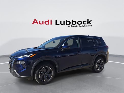 Used 2024 Nissan Rogue SV image 4