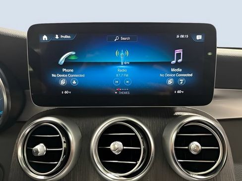 Used 2022 Mercedes-Benz GLC 300 4MATIC image 20