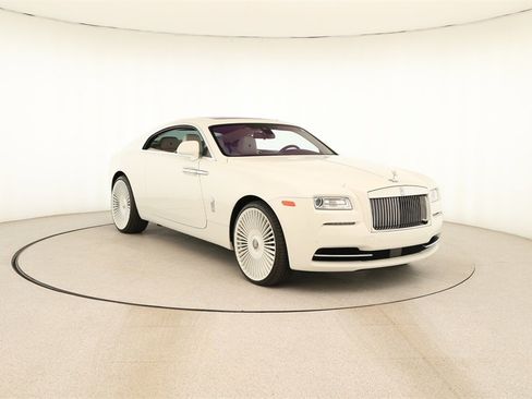 Used 2015 Rolls-Royce Wraith image 10