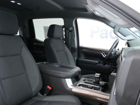 Used 2022 Chevrolet Silverado 1500 LT Trail Boss image 28