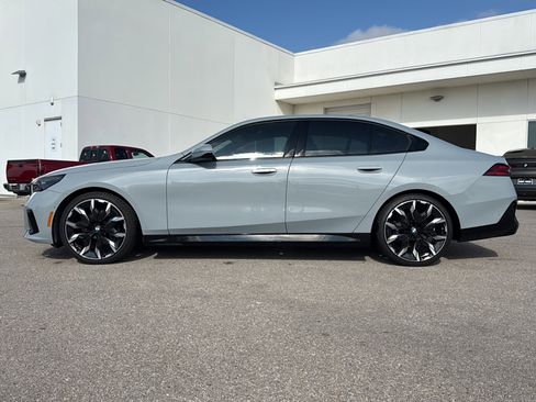 Certified 2024 BMW 530i w/ M Sport Package image 4