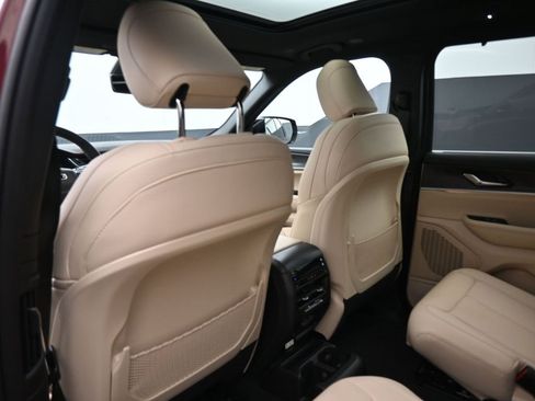 New 2025 Jeep Grand Cherokee L Limited w/ Luxury Tech Group II image 12