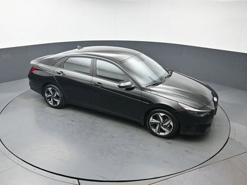 Used 2023 Hyundai Elantra SEL w/ Convenience Package FWD image 38