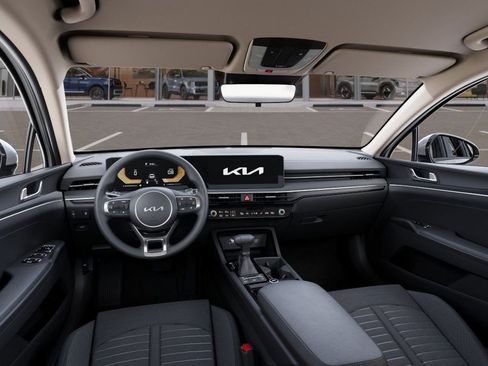 New 2025 Kia K5 LXS image 14