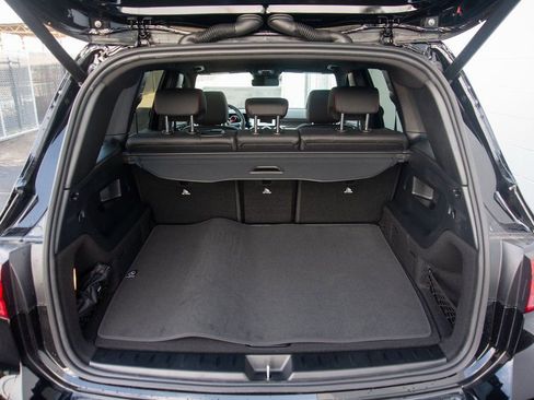 Certified 2025 Mercedes-Benz GLB 250 4MATIC image 39