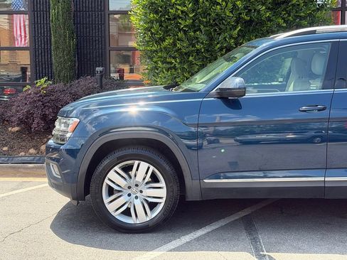 Used 2018 Volkswagen Atlas SEL Premium AWD/4WD image 10
