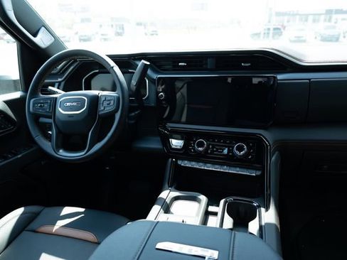 New 2026 GMC Sierra 2500 AT4 w/ Technology Package image 32