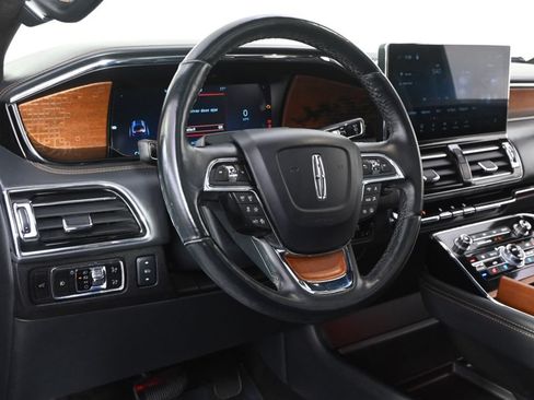Certified 2024 Lincoln Navigator Black Label AWD/4WD image 12