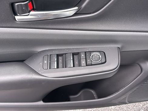 New 2026 Toyota Prius XLE image 9