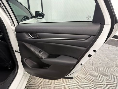Used 2022 Honda Accord Sport image 16