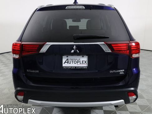 Used 2018 Mitsubishi Outlander SEL FWD image 6