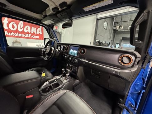 Used 2022 Jeep Gladiator Mojave w/ LED Lighting Group AWD/4WD image 15