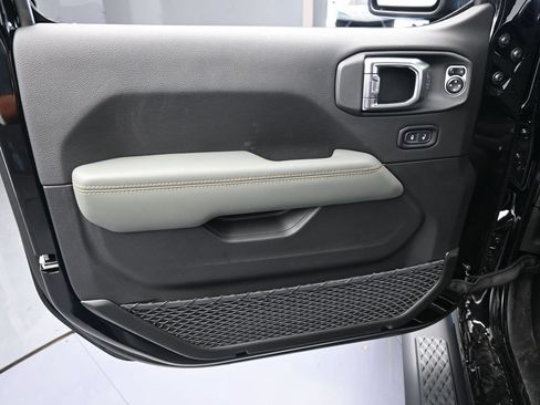 New 2026 Jeep Gladiator Mojave AWD/4WD image 13