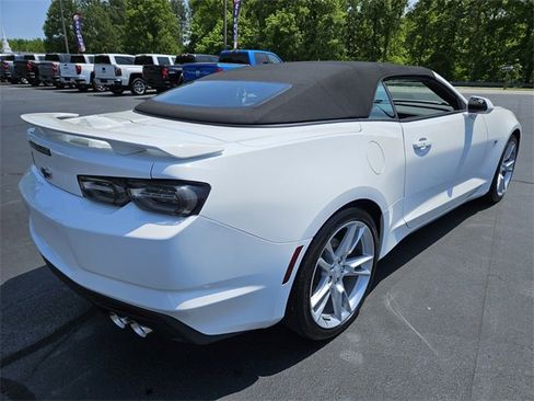 Used 2019 Chevrolet Camaro LT w/ RS Package image 7