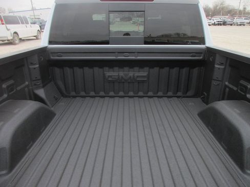 New 2026 GMC Sierra 1500 SLT w/ SLT Premium Plus Package image 7