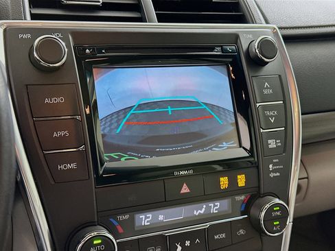 Used 2016 Toyota Camry XLE w/ Moonroof Package image 23