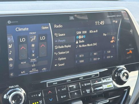 Used 2022 Toyota Highlander Limited AWD/4WD image 17