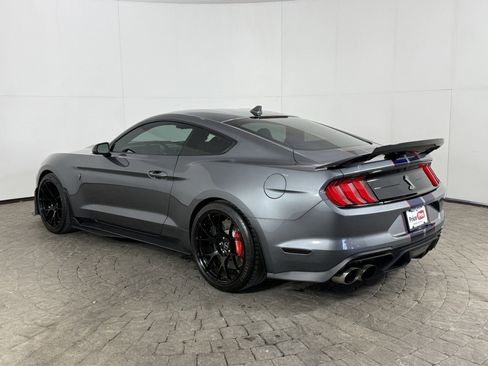 Used 2022 Ford Mustang Shelby GT500 w/ Technology Package RWD image 5