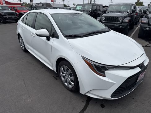 Used 2023 Toyota Corolla LE FWD image 7