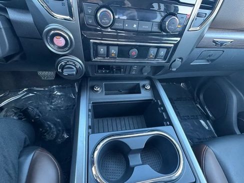 Used 2016 Nissan Titan Platinum Reserve AWD/4WD image 8