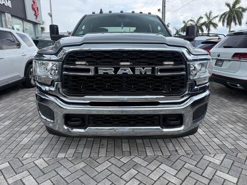 Used 2022 RAM 3500 Tradesman w/ Chrome Appearance Group AWD/4WD image 2