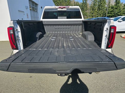 Used 2024 GMC Sierra 3500 Denali Ultimate image 53