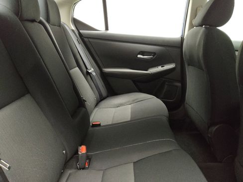 Used 2020 Nissan Sentra SV image 19