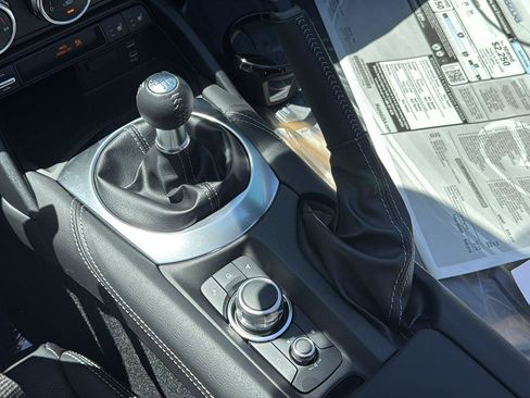 New 2026 MAZDA MX-5 Miata RF Grand Touring w/ Weather Package RWD image 17