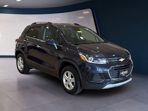 Used 2019 Chevrolet Trax LT w/ LT Convenience Package AWD/4WD image 1