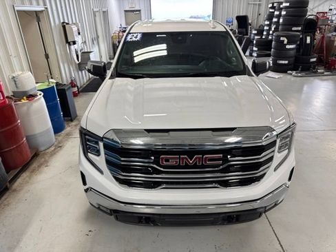 Used 2024 GMC Sierra 1500 SLT AWD/4WD image 32
