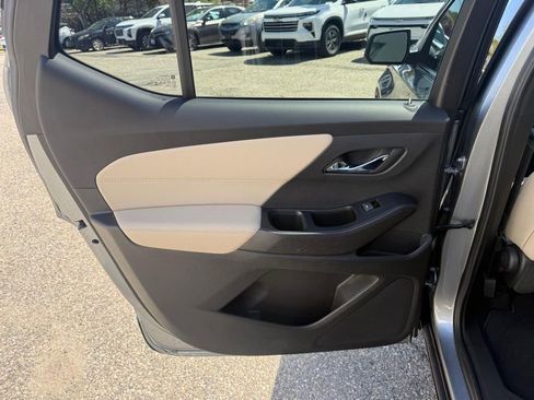 Used 2023 Chevrolet Traverse LS w/ Safety Package AWD/4WD image 16