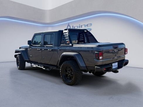 Used 2021 Jeep Gladiator Sport AWD/4WD image 3