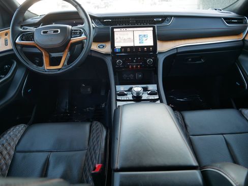 Used 2021 Jeep Grand Cherokee L Summit image 10