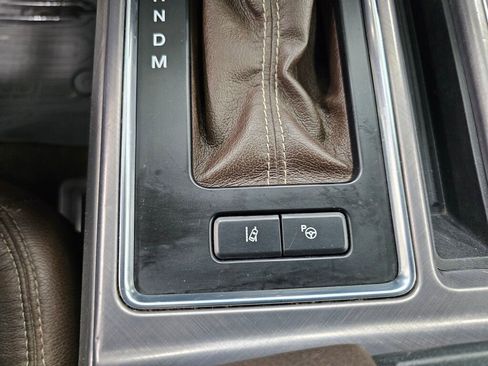 Used 2019 Ford F150 Limited w/ Trailer Tow Package image 21