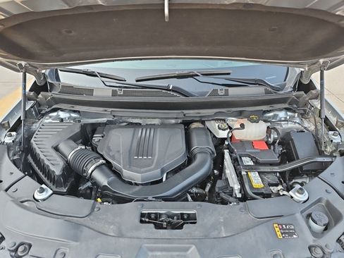 Used 2024 Chevrolet Traverse LT FWD image 24